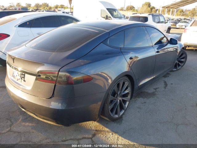 Photo 3 VIN: 5YJSA1E27JF295686 - TESLA MODEL S 