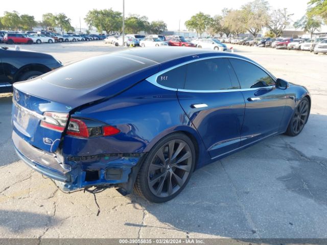 Photo 3 VIN: 5YJSA1E27JF297681 - TESLA MODEL S 