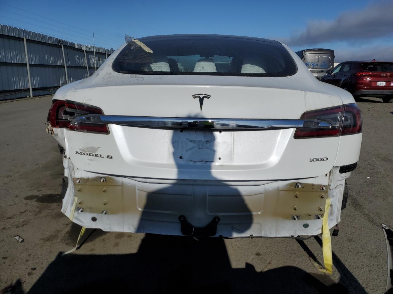 Photo 5 VIN: 5YJSA1E27KF308860 - TESLA MODEL S 