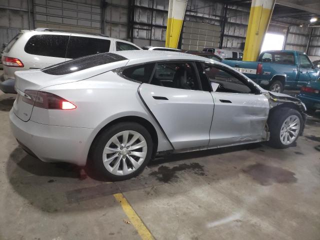 Photo 2 VIN: 5YJSA1E28GF153081 - TESLA MODEL S 