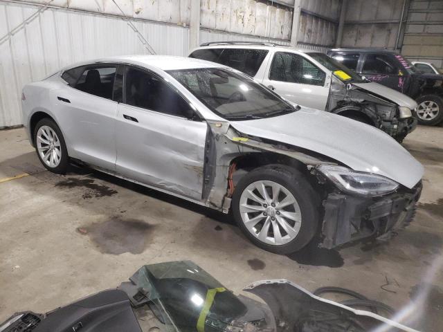 Photo 3 VIN: 5YJSA1E28GF153081 - TESLA MODEL S 