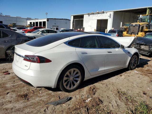 Photo 2 VIN: 5YJSA1E28GF169944 - TESLA MODEL S 