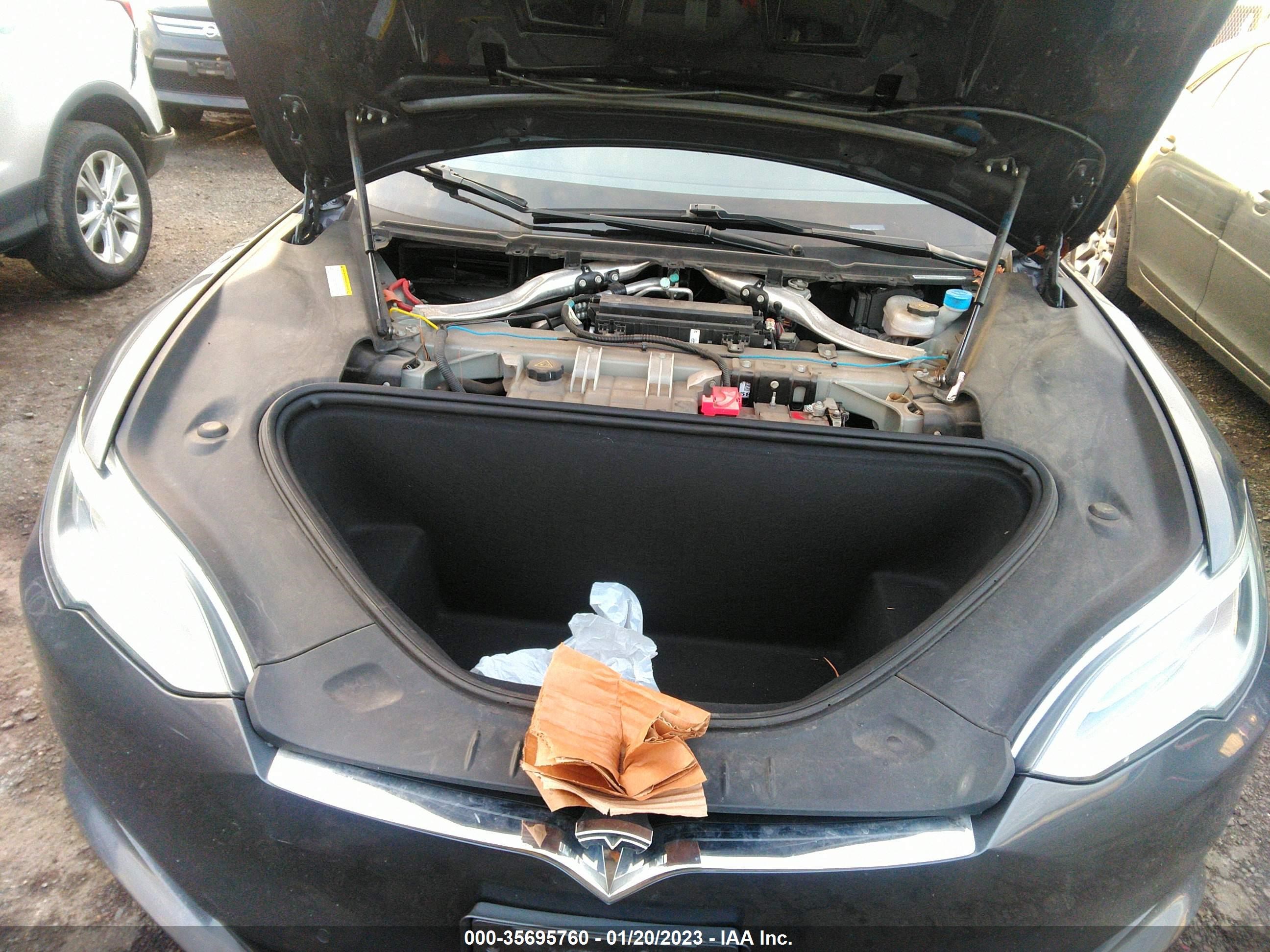 Photo 9 VIN: 5YJSA1E28HF187863 - TESLA MODEL S 