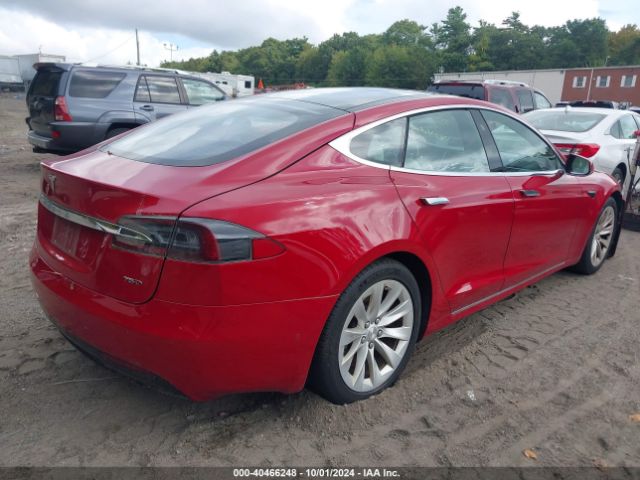 Photo 3 VIN: 5YJSA1E28HF204712 - TESLA MODEL S 