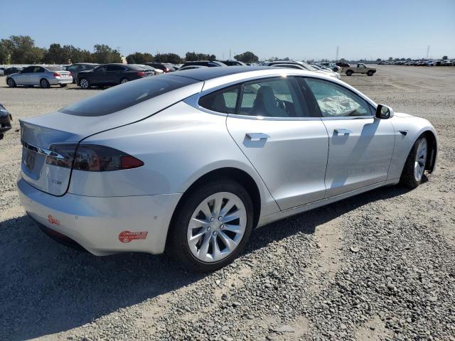 Photo 2 VIN: 5YJSA1E28JF249686 - TESLA MODEL S 