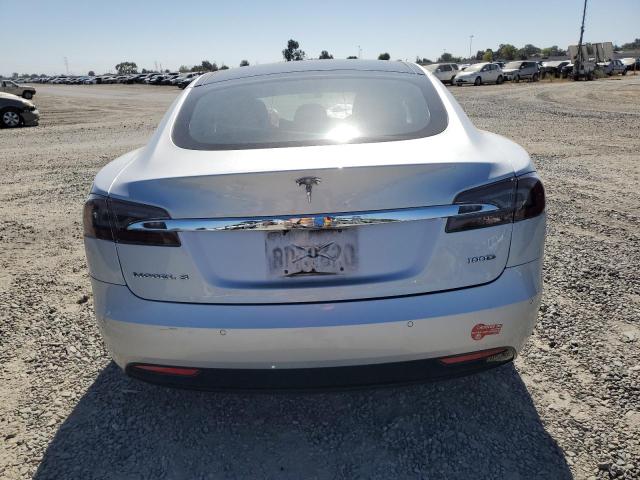 Photo 5 VIN: 5YJSA1E28JF249686 - TESLA MODEL S 