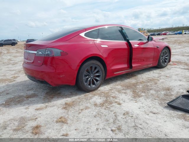 Photo 3 VIN: 5YJSA1E28JF270523 - TESLA MODEL S 