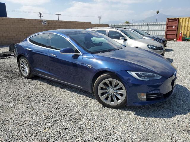 Photo 3 VIN: 5YJSA1E28JF272708 - TESLA MODEL S 