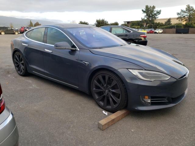 Photo 3 VIN: 5YJSA1E28JF278458 - TESLA MODEL S 