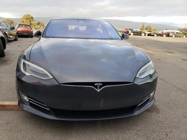 Photo 4 VIN: 5YJSA1E28JF278458 - TESLA MODEL S 