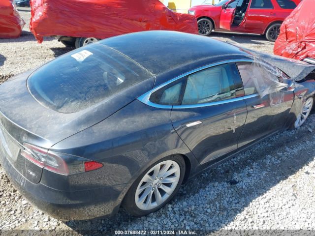 Photo 3 VIN: 5YJSA1E28JF286334 - TESLA MODEL S 