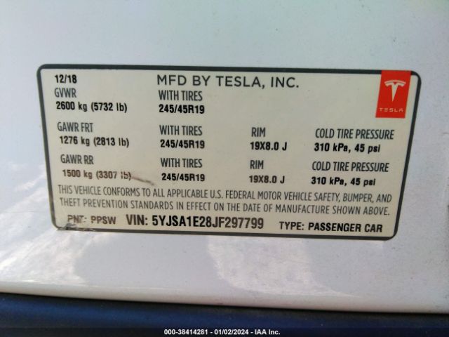 Photo 8 VIN: 5YJSA1E28JF297799 - TESLA MODEL S 