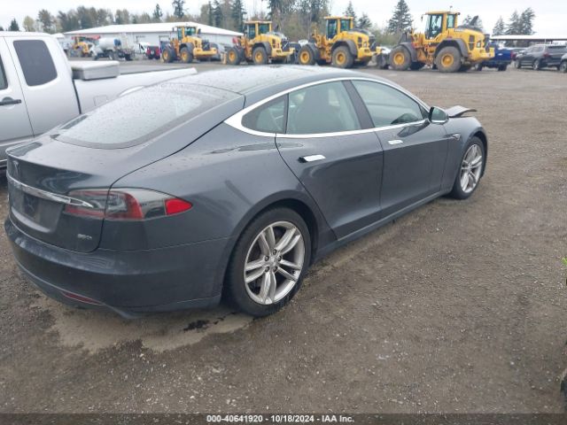 Photo 3 VIN: 5YJSA1E29FF102042 - TESLA MODEL S 