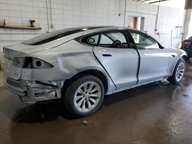 Photo 2 VIN: 5YJSA1E29GF170231 - TESLA MODEL S 