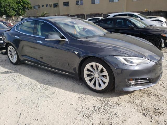 Photo 3 VIN: 5YJSA1E29JF270174 - TESLA MODEL S 