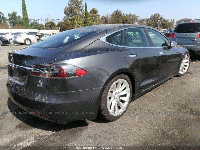 Photo 3 VIN: 5YJSA1E29JF271356 - TESLA MODEL S 