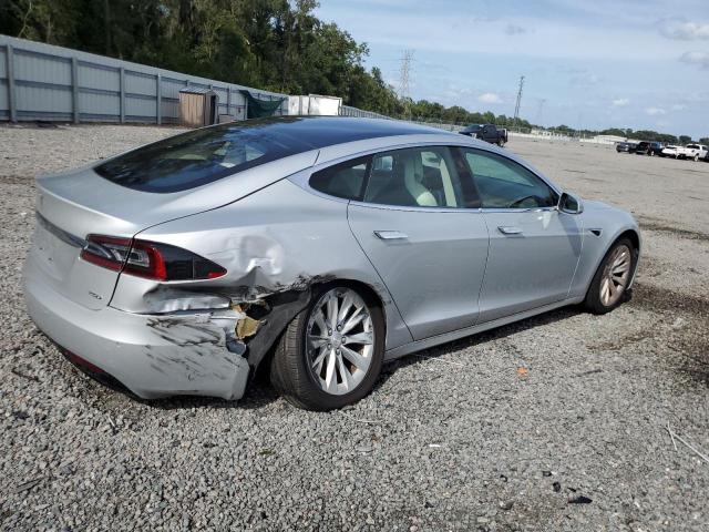 Photo 2 VIN: 5YJSA1E29JF280638 - TESLA MODEL S 