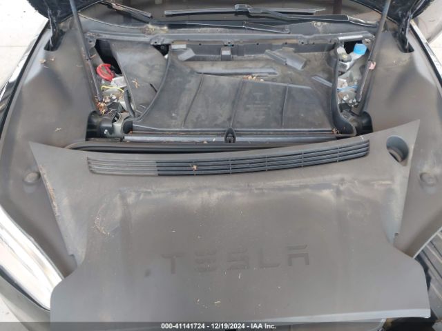 Photo 9 VIN: 5YJSA1E29JF293793 - TESLA MODEL S 