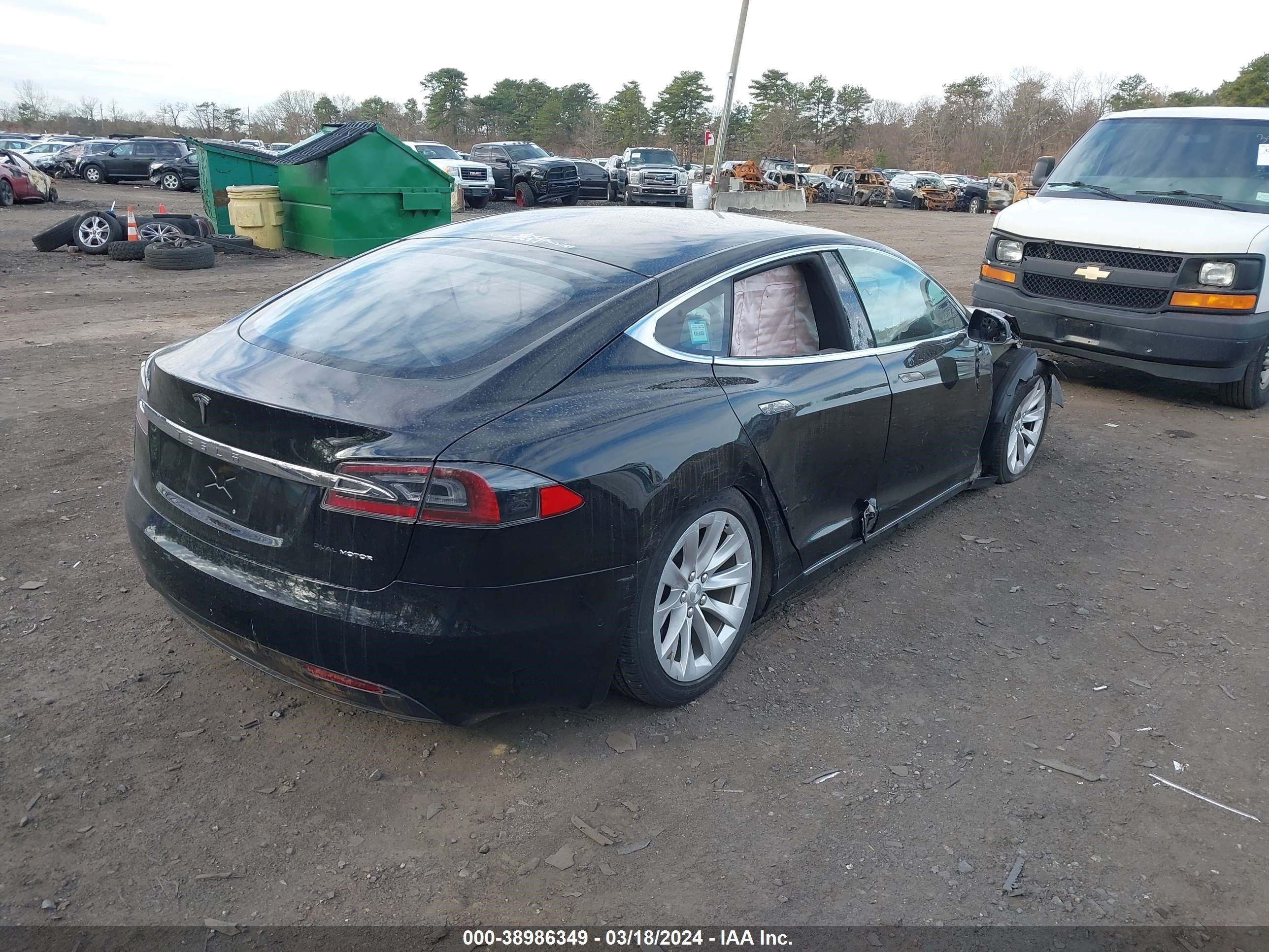 Photo 3 VIN: 5YJSA1E29KF347790 - TESLA MODEL S 