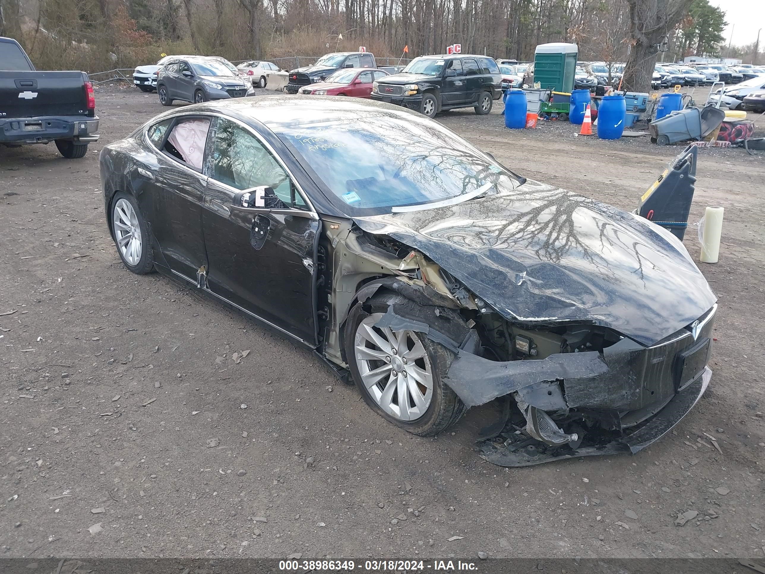 Photo 5 VIN: 5YJSA1E29KF347790 - TESLA MODEL S 