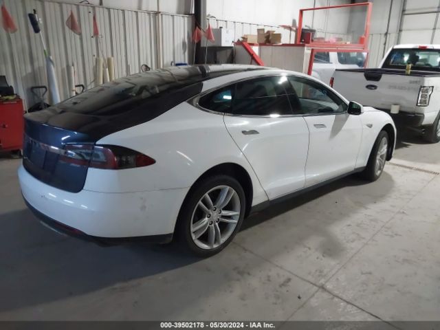 Photo 3 VIN: 5YJSA1E2XFF102616 - TESLA MODEL S 