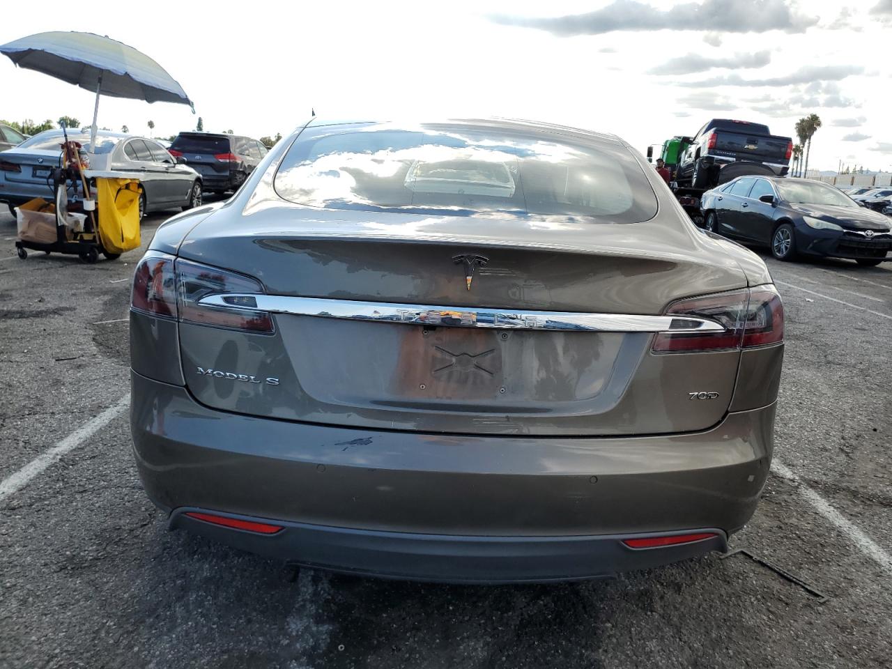 Photo 5 VIN: 5YJSA1E2XFF109839 - TESLA MODEL S 