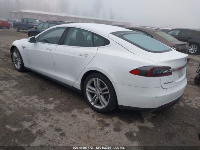 Photo 2 VIN: 5YJSA1E2XFF111896 - TESLA MODEL S 