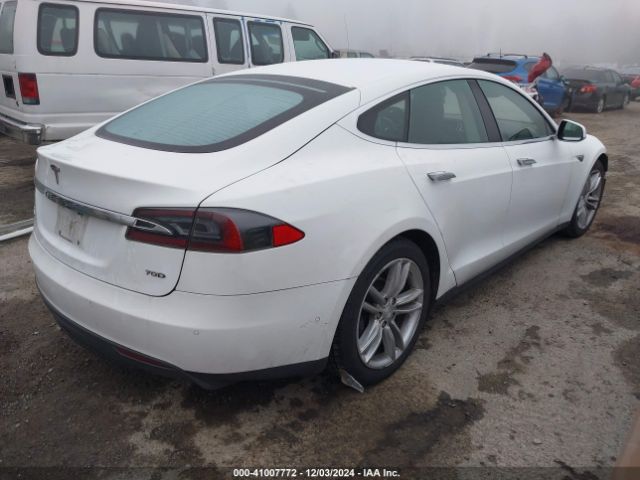 Photo 3 VIN: 5YJSA1E2XFF111896 - TESLA MODEL S 