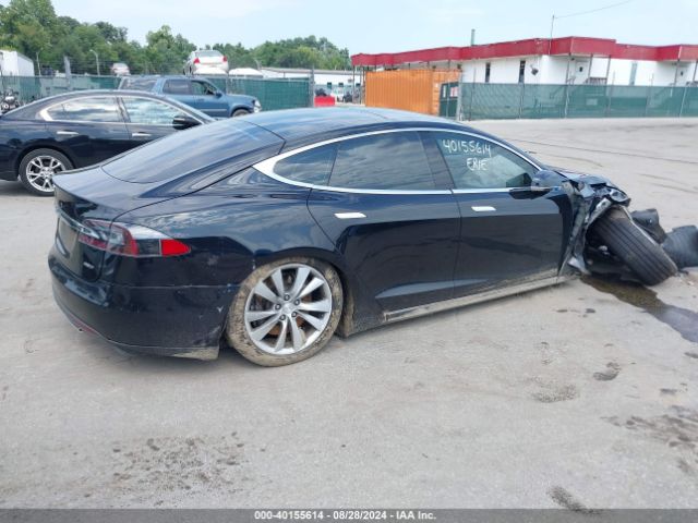 Photo 3 VIN: 5YJSA1E2XGF122737 - TESLA MODEL S 