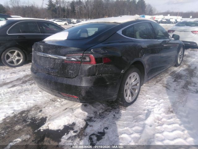 Photo 3 VIN: 5YJSA1E2XGF153809 - TESLA MODEL S 