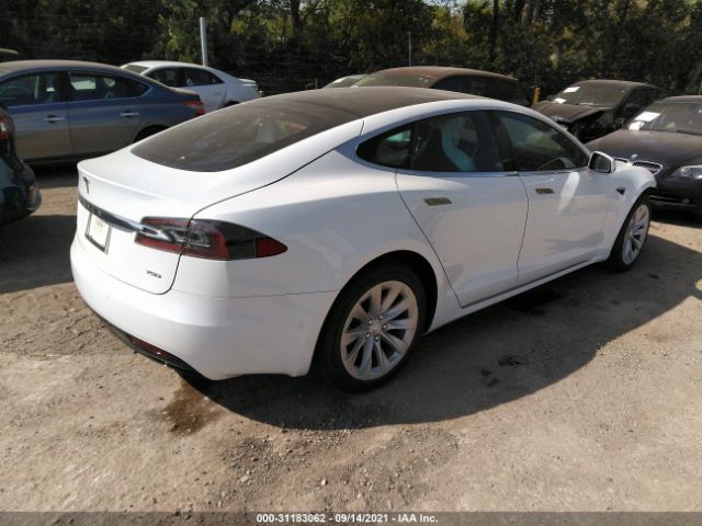 Photo 3 VIN: 5YJSA1E2XHF199853 - TESLA MODEL S 