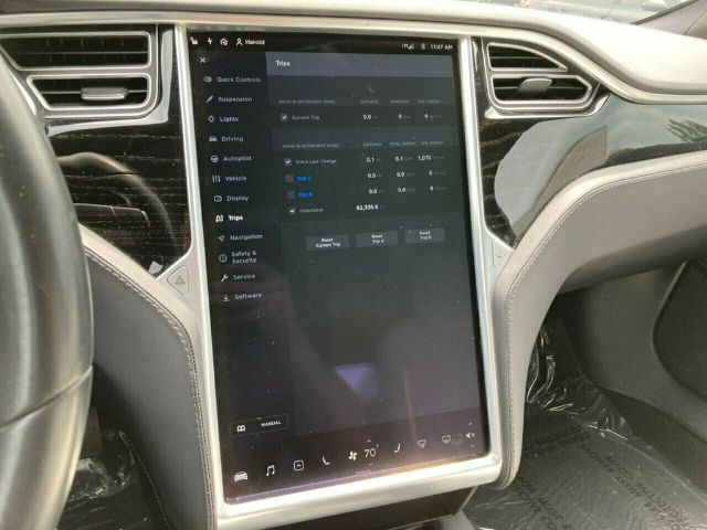 Photo 5 VIN: 5YJSA1E2XHF228767 - TESLA MODEL S 