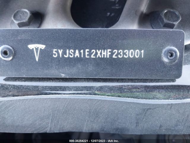 Photo 8 VIN: 5YJSA1E2XHF233001 - TESLA MODEL S 