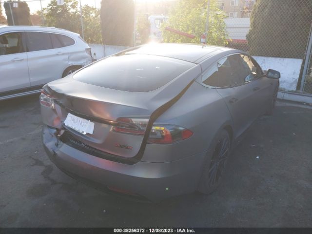 Photo 3 VIN: 5YJSA1E40GF172502 - TESLA MODEL S 