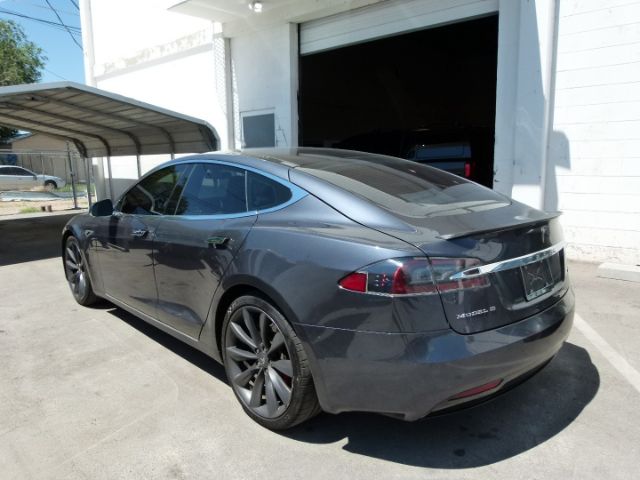 Photo 2 VIN: 5YJSA1E41GF144305 - TESLA MODEL S 