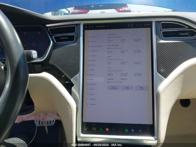 Photo 6 VIN: 5YJSA1E41JF245884 - TESLA MODEL S 