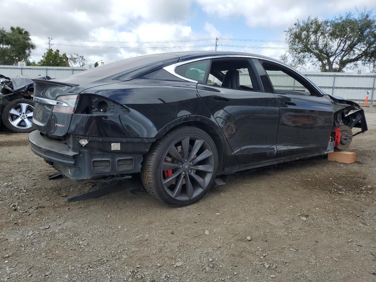 Photo 2 VIN: 5YJSA1E42GF133393 - TESLA MODEL S 