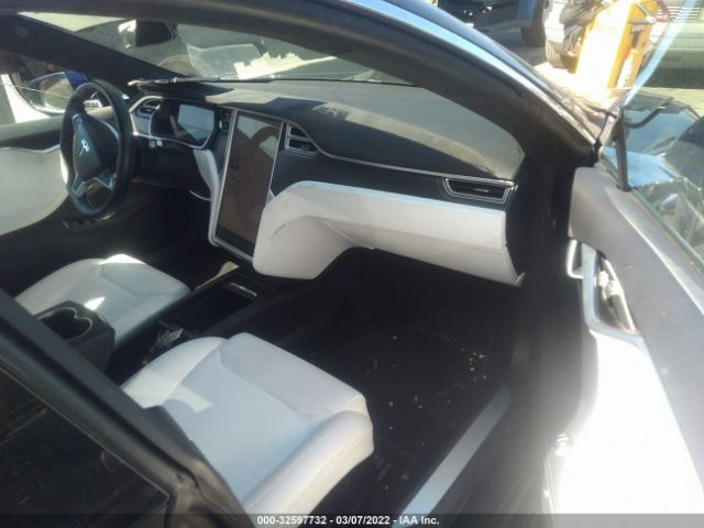 Photo 4 VIN: 5YJSA1E42HF188394 - TESLA MODEL S 