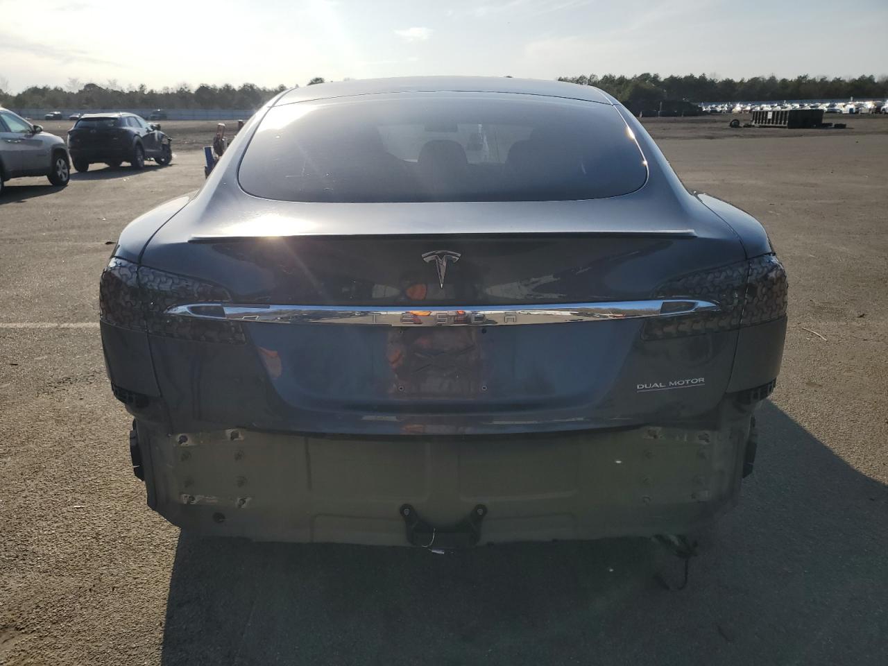 Photo 5 VIN: 5YJSA1E42KF312803 - TESLA MODEL S 