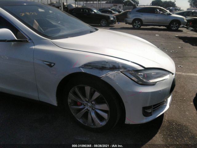 Photo 5 VIN: 5YJSA1E43FF114141 - TESLA MODEL S 