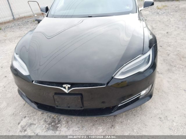 Photo 5 VIN: 5YJSA1E43JF270317 - TESLA MODEL S 