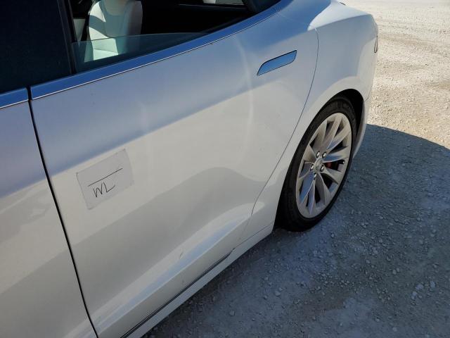 Photo 11 VIN: 5YJSA1E43KF337399 - TESLA MODEL S 