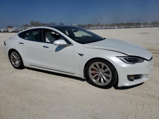 Photo 3 VIN: 5YJSA1E43KF337399 - TESLA MODEL S 