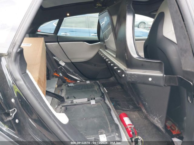 Photo 7 VIN: 5YJSA1E44FF102015 - TESLA MODEL S 