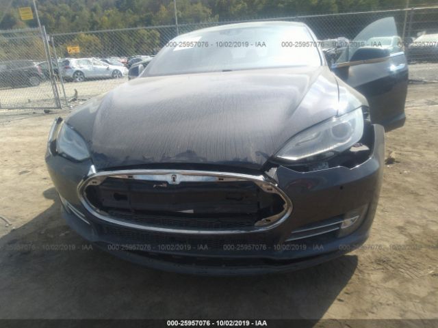 Photo 5 VIN: 5YJSA1E45FF117459 - TESLA MODEL S 