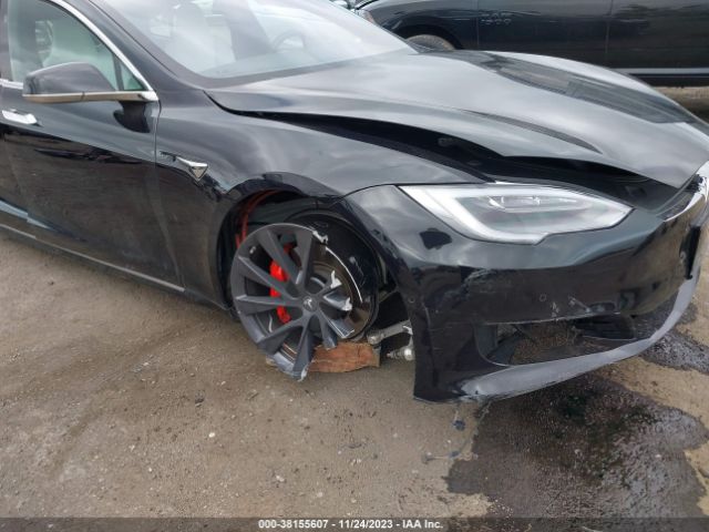 Photo 5 VIN: 5YJSA1E45JF268732 - TESLA MODEL S 