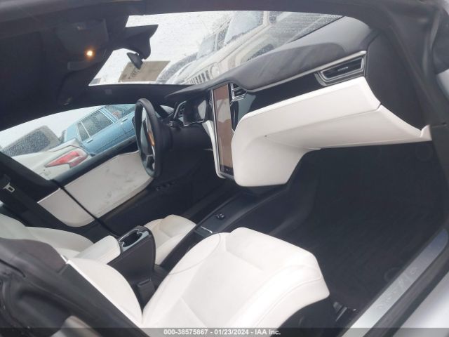 Photo 4 VIN: 5YJSA1E46HF186115 - TESLA MODEL S 