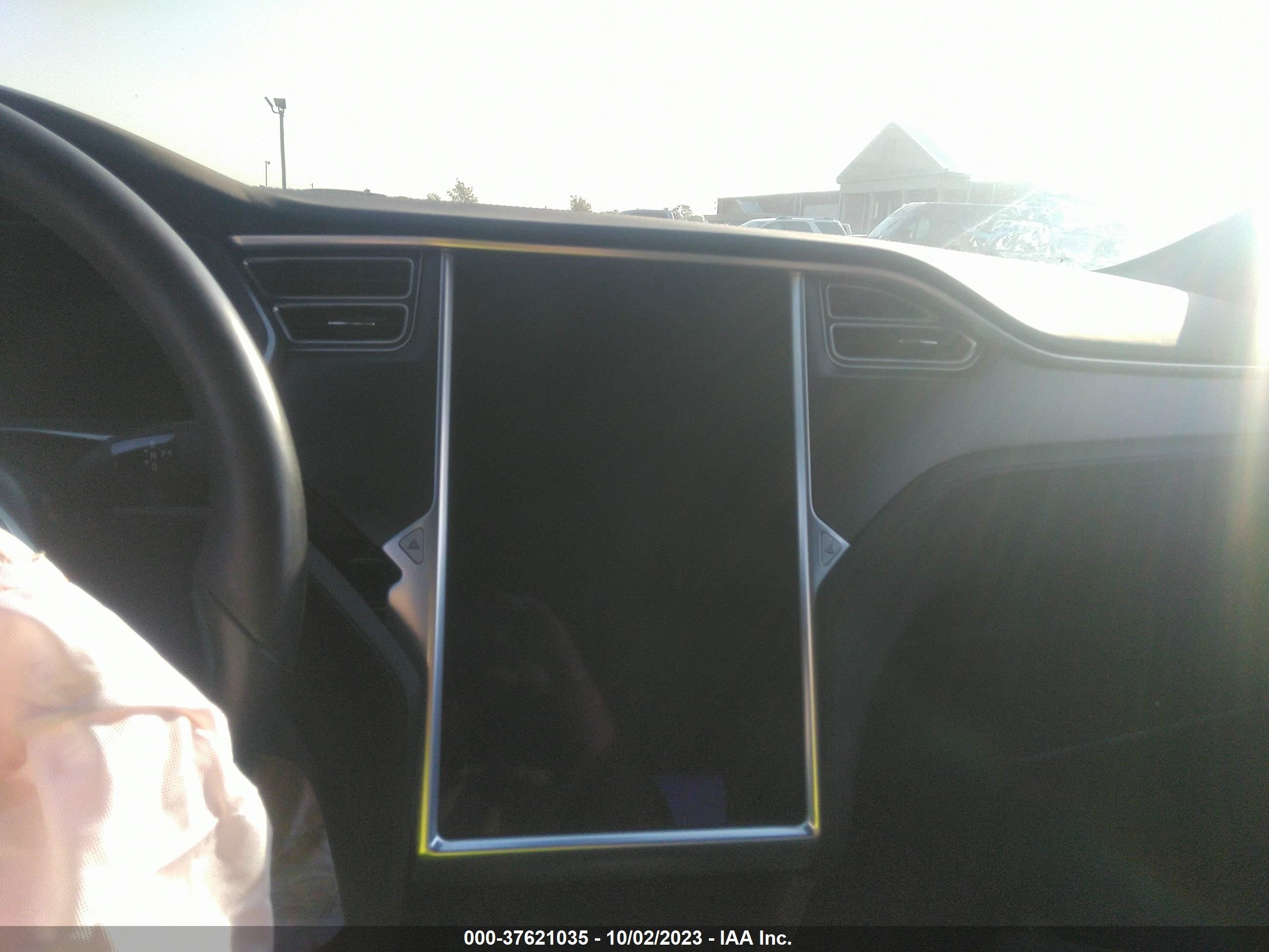 Photo 15 VIN: 5YJSA1E47HF227366 - TESLA MODEL S 