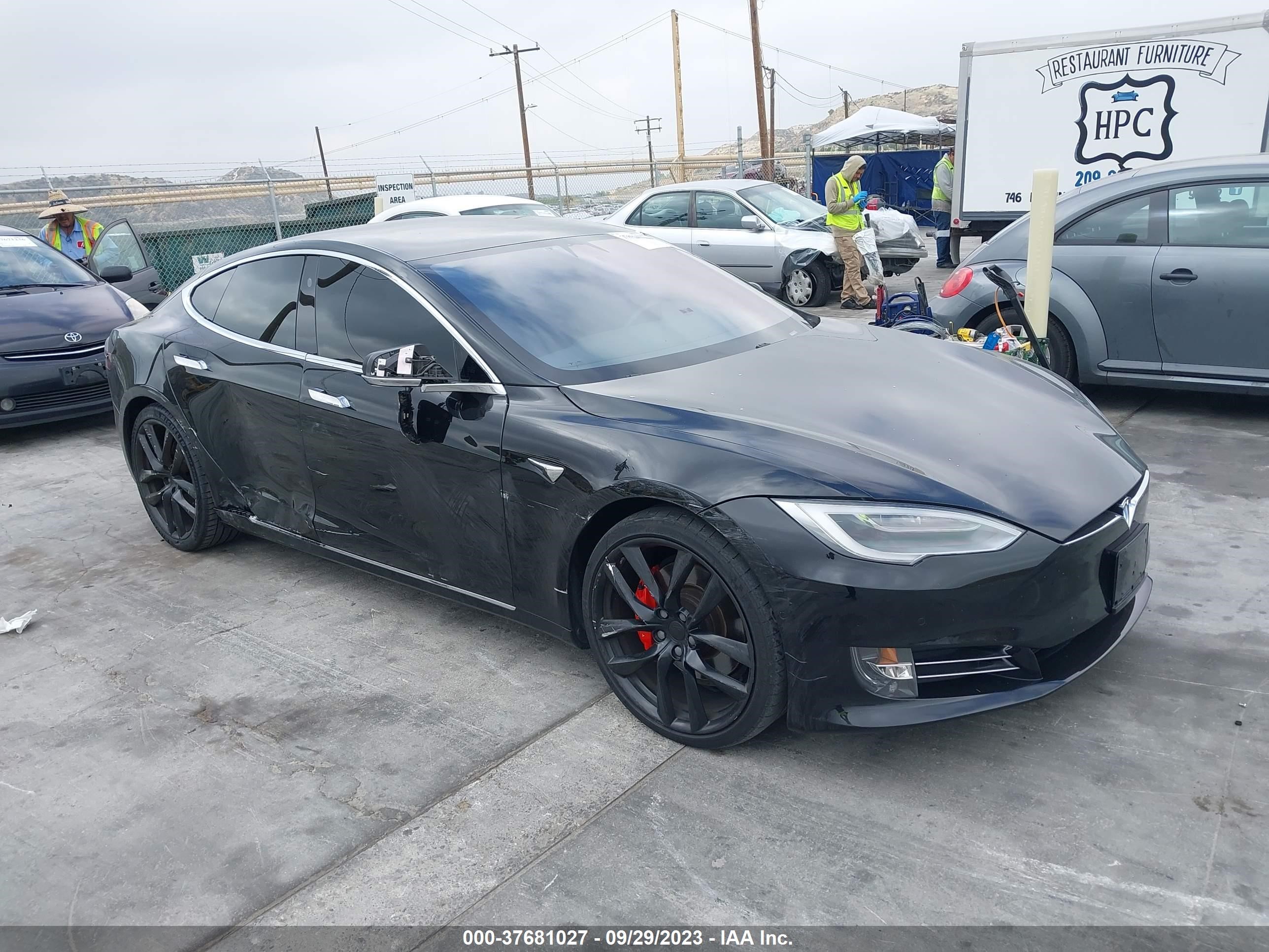 Photo 0 VIN: 5YJSA1E47JF282776 - TESLA MODEL S 