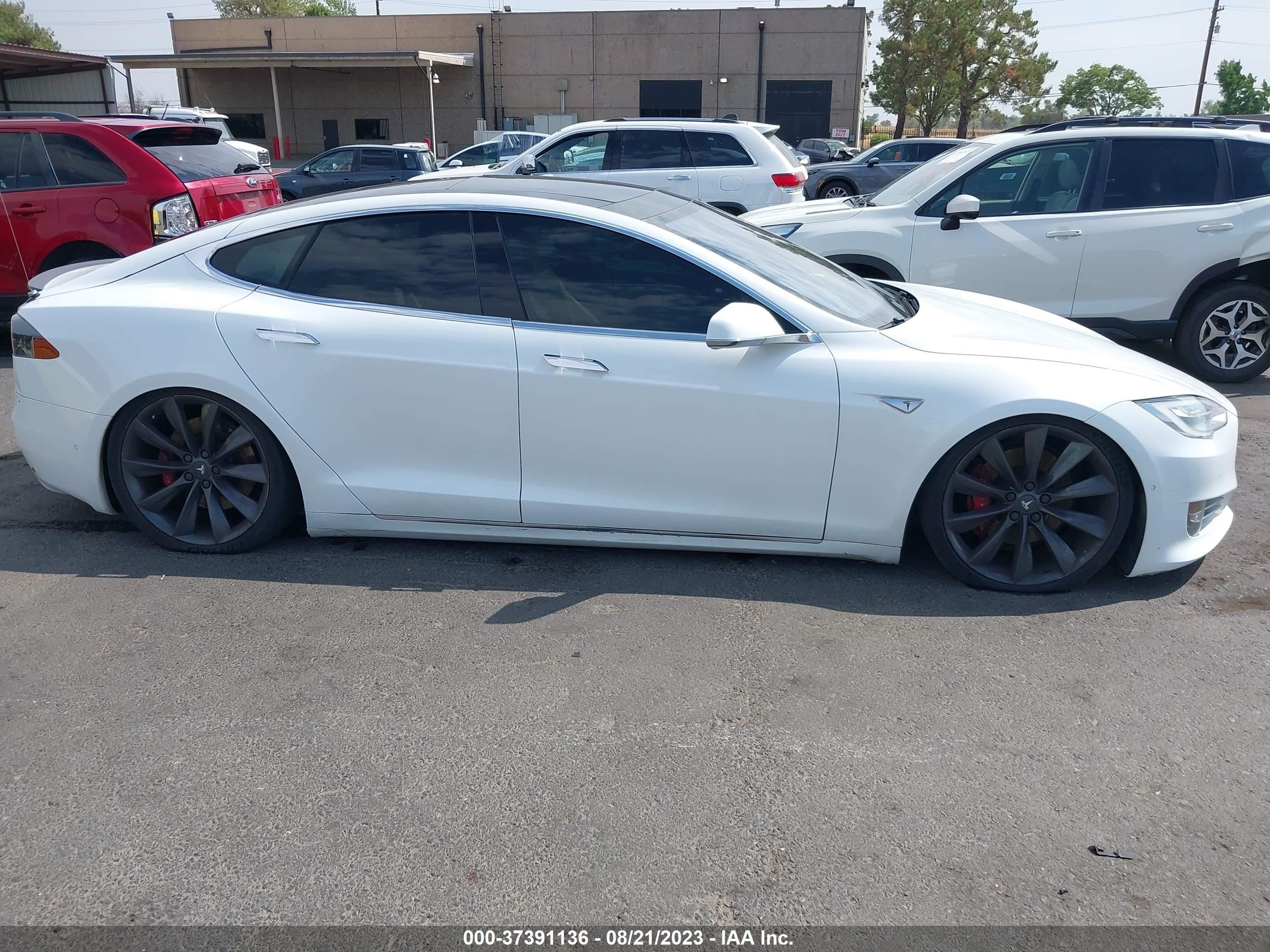 Photo 10 VIN: 5YJSA1E4XGF151141 - TESLA MODEL S 